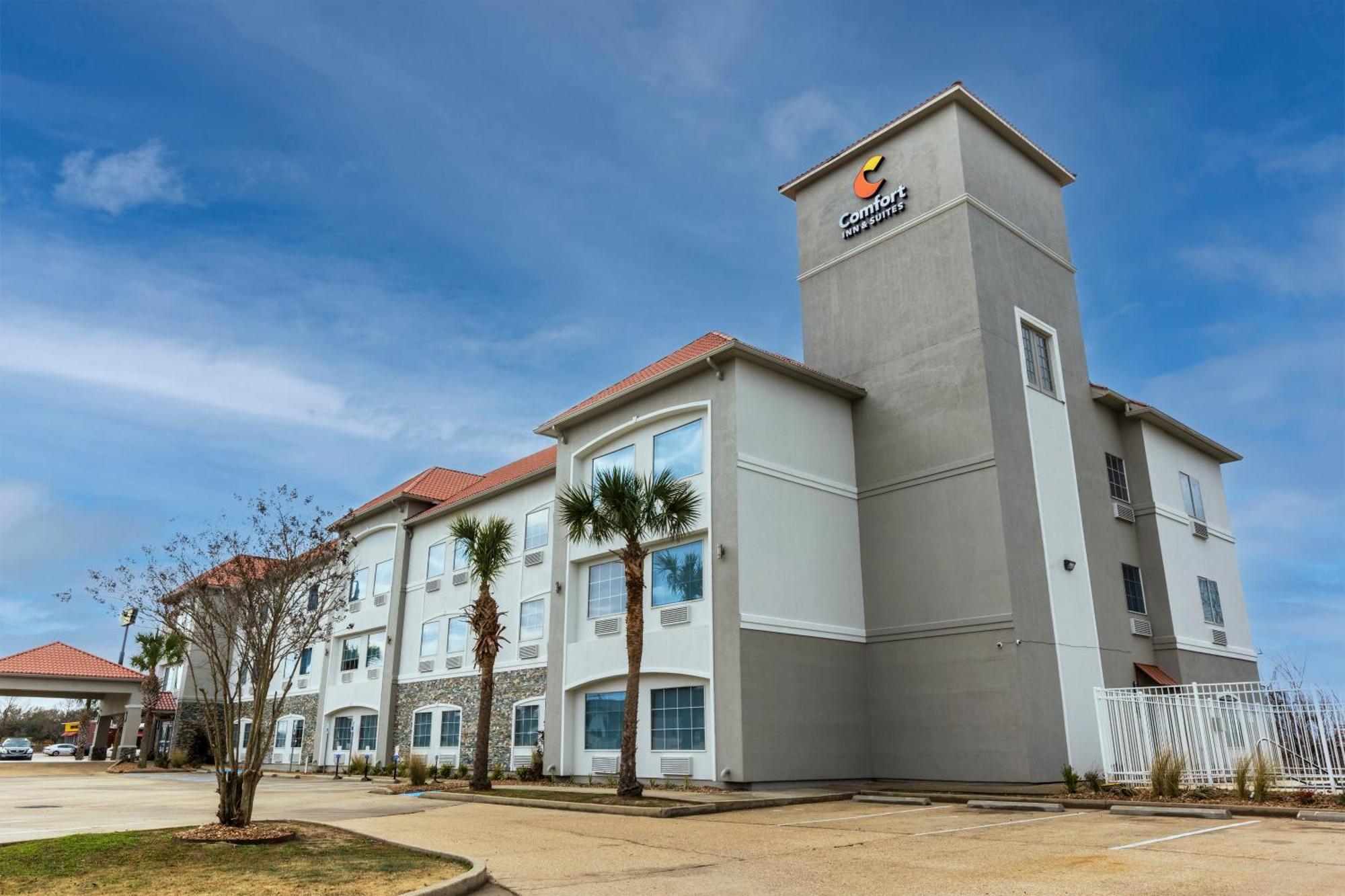 Comfort Inn & Suites New Iberia - Avery Island Exterior photo